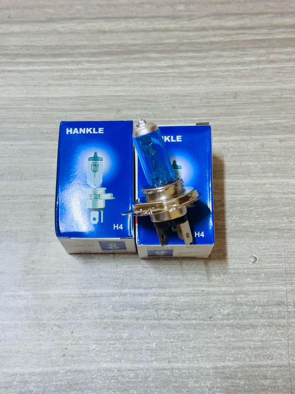 HEAD LIGHT BULB